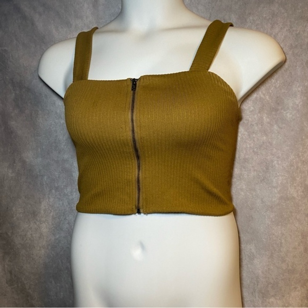 Offline By Aerie Green Ribbed Zip Front Crop Tank Top Size M